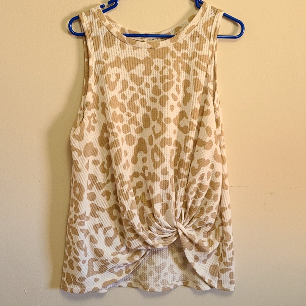 Viamore leopard print tank